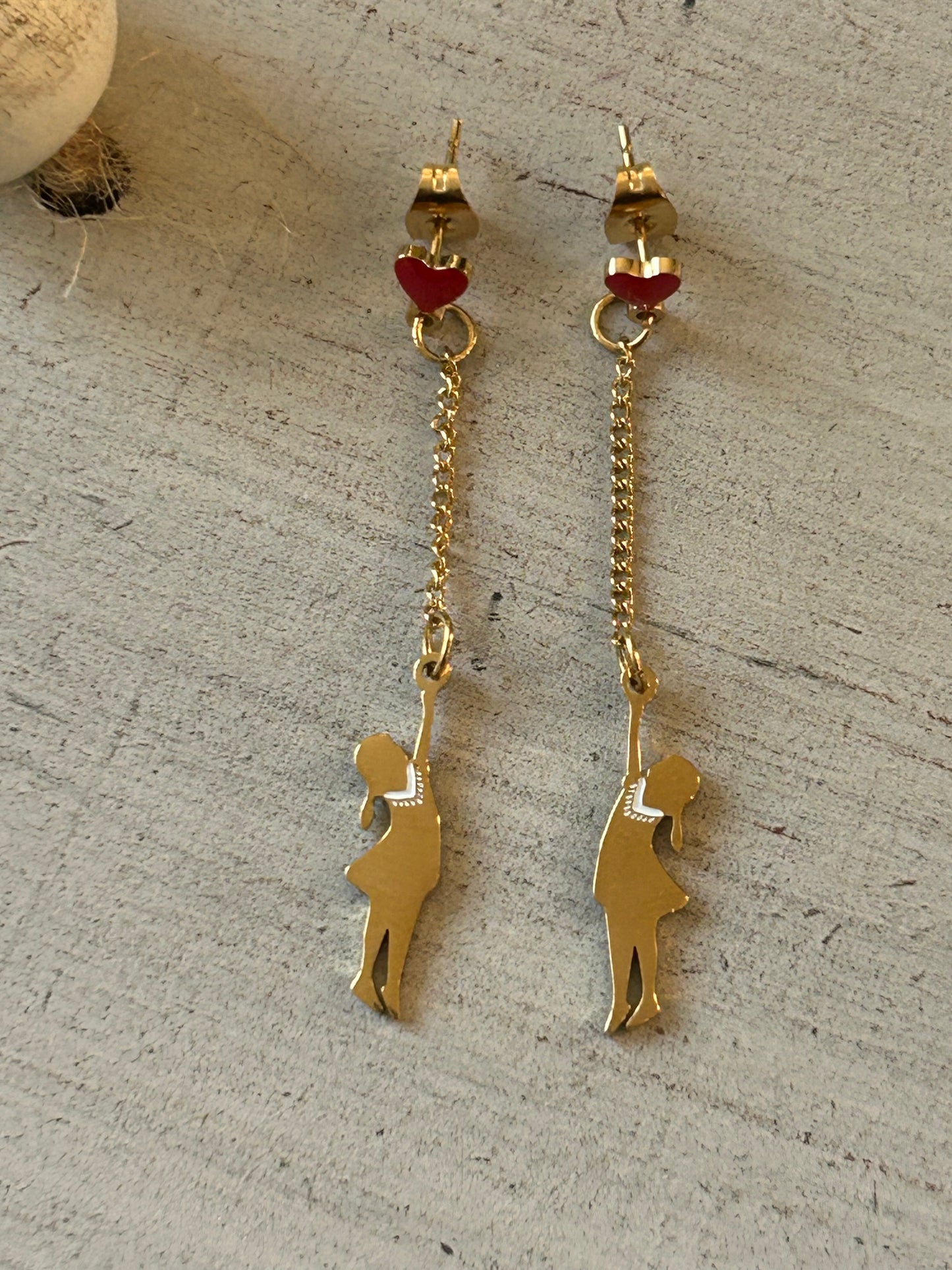 Keffiyeh Girl Balloon Earrings – Palestinian Resilience Dangle Earrings