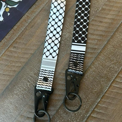 Palestinian Keffiyeh Wristlet Keychain – Kufiya Pattern Wrist Strap Key Fob