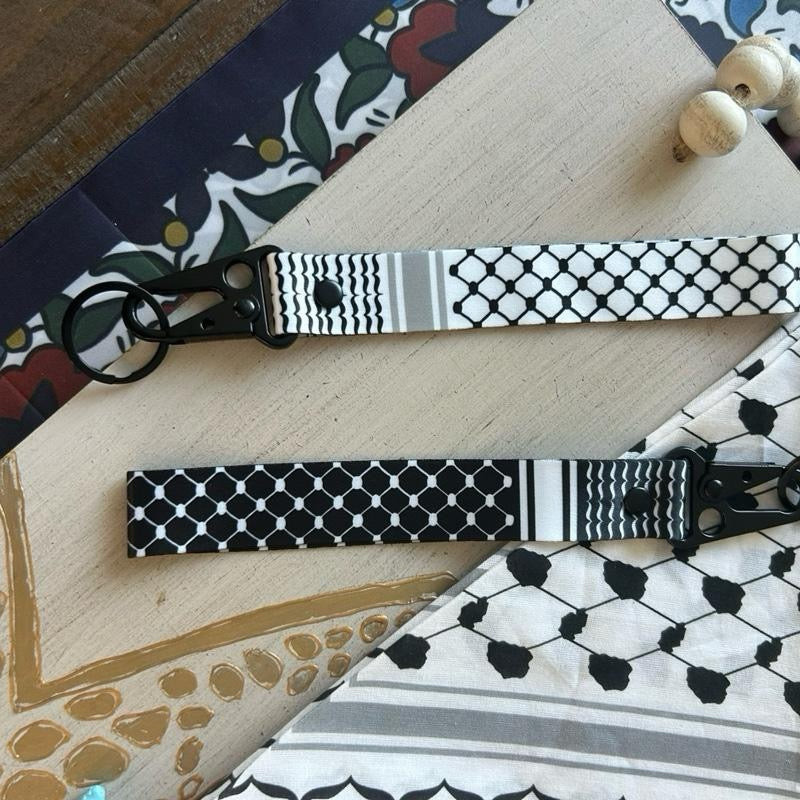 Palestinian Keffiyeh Wristlet Keychain – Kufiya Pattern Wrist Strap Key Fob